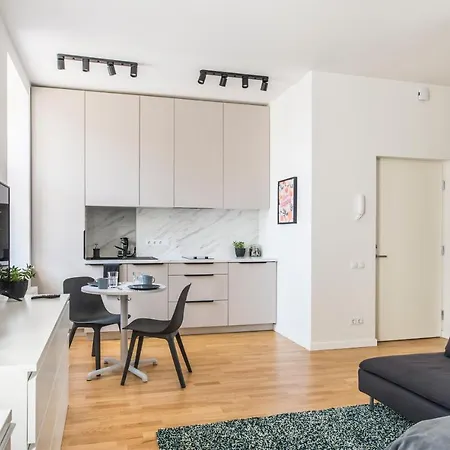 Cozy Modern - Great For Short Trips